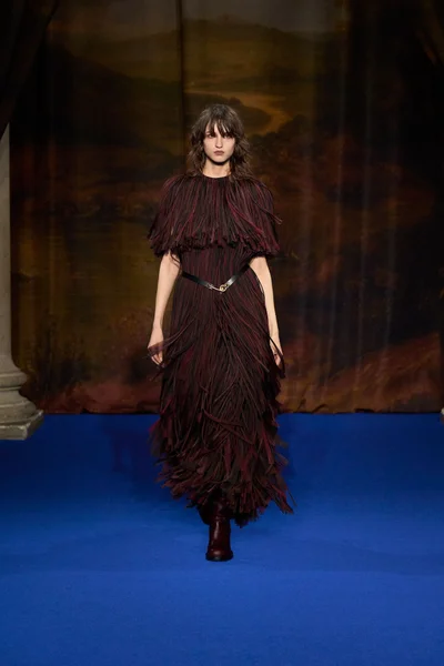 Look 57